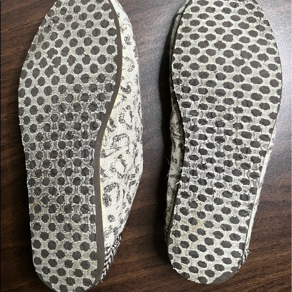 Leopard print toms - Picture 3 of 3